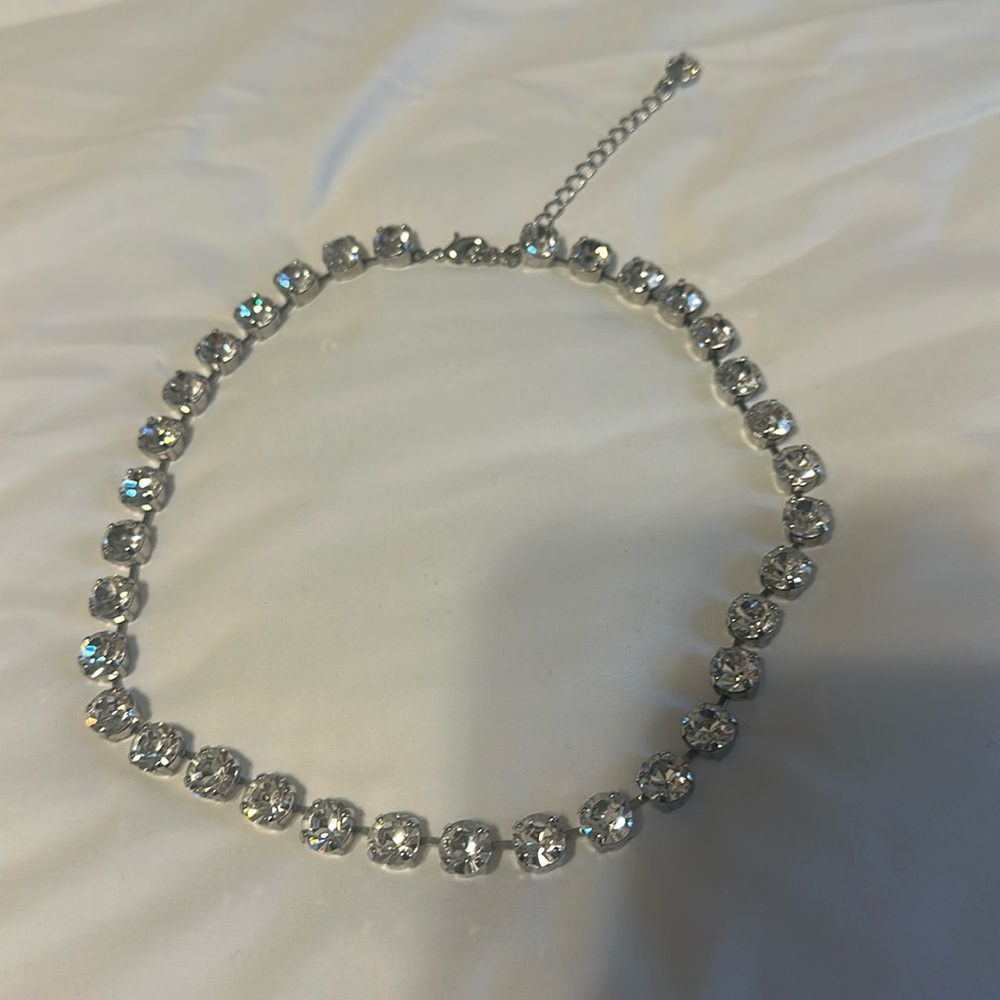 Clear crystal necklace